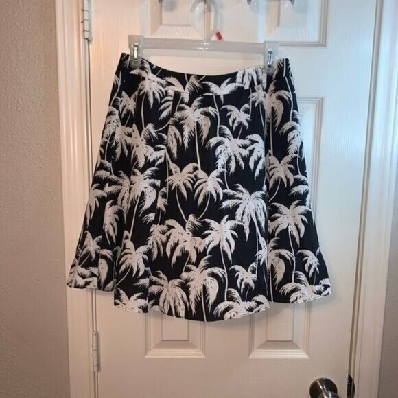 Vince Camuto Black & White Island Palm Tree Print Business Casual Skirt Size 2 - Picture 2 of 10